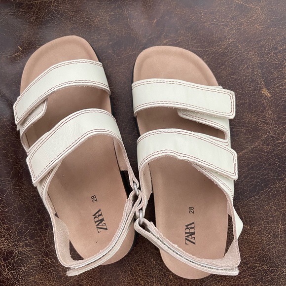 Like new Zara ecru genuine leather velcro sandals - Picture 4 of 7